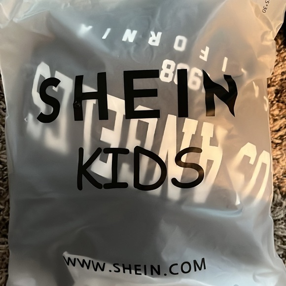 BOYS SWEATSHIRT - Picture 7 of 7